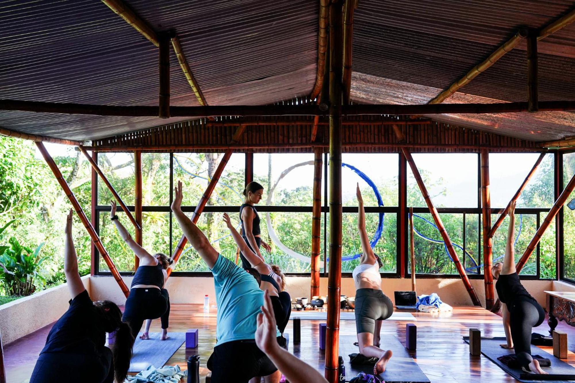 Essence Arenal Spa & Yoga El Castillo Экстерьер фото